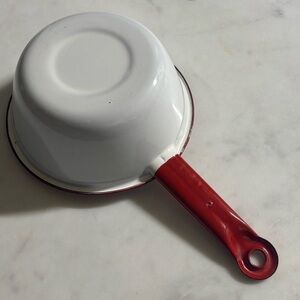 Vintage red and white enamelware pot, excellent condition